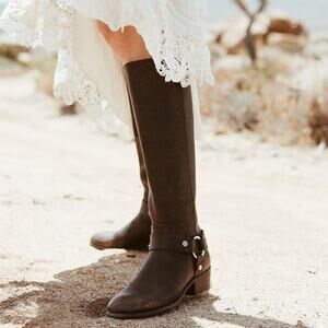 NEW Frye Carson Harness Tall Boots | Black/Brown Distressed | Size 6 | NWOT 🖤🤎